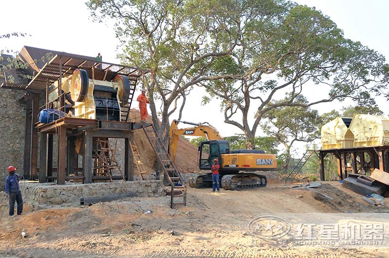 頁巖破碎、制砂海外生產(chǎn)現(xiàn)場搭建中
