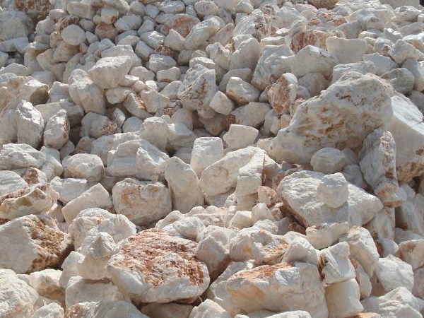 方解石磨粉生產設備與流程分析，生產廠家介紹